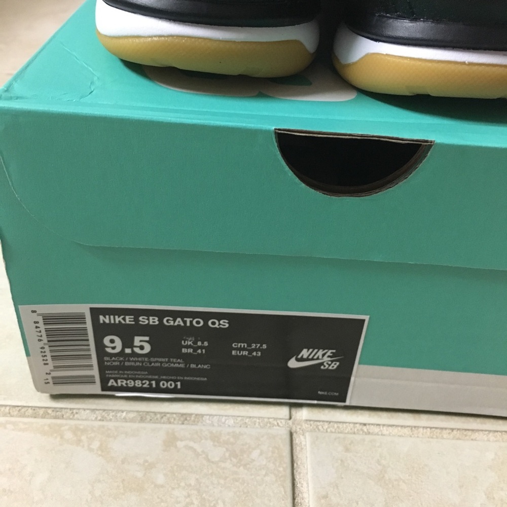 New Men’s Nike Supreme Gato QS SB US 9.5 Black - Picture 4 of 7